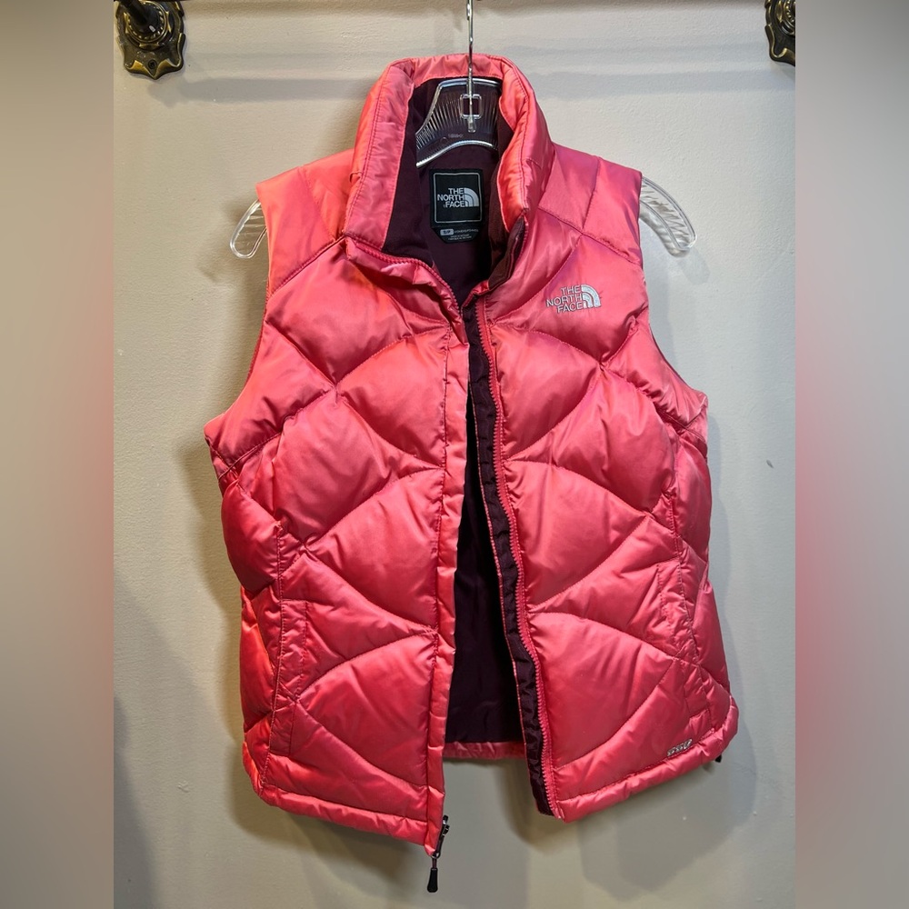 The North Face Puffer Vest Quilted 550 Down Pink Zip 550 View 2